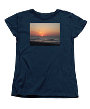 Early Bait Run - Women's T-Shirt (Standard Fit)