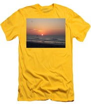 Early Bait Run - Men's T-Shirt (Athletic Fit)