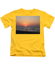 Early Bait Run - Kids T-Shirt