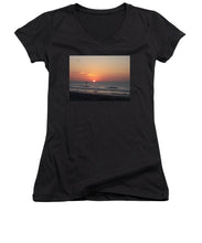 Early Bait Run - Women's V-Neck T-Shirt