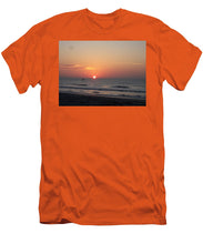 Early Bait Run - Men's T-Shirt (Athletic Fit)