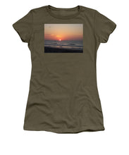 Early Bait Run - Women's T-Shirt (Athletic Fit)