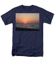 Early Bait Run - Men's T-Shirt  (Regular Fit)