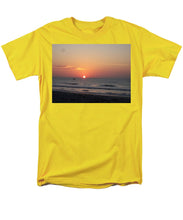 Early Bait Run - Men's T-Shirt  (Regular Fit)