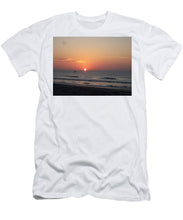 Early Bait Run - Men's T-Shirt (Athletic Fit)