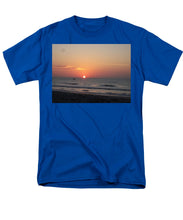 Early Bait Run - Men's T-Shirt  (Regular Fit)