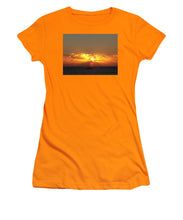 Fishing The Sunburst - Women's T-Shirt (Athletic Fit)