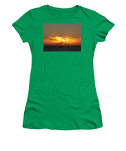 Fishing The Sunburst - Women's T-Shirt (Athletic Fit)