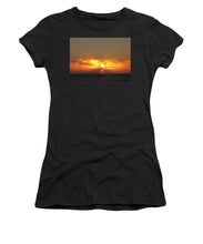 Fishing The Sunburst - Women's T-Shirt (Athletic Fit)