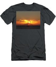 Fishing The Sunburst - Men's T-Shirt (Athletic Fit)