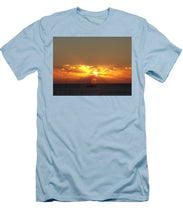 Fishing The Sunburst - Men's T-Shirt (Athletic Fit)