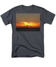 Fishing The Sunburst - Men's T-Shirt  (Regular Fit)