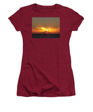 Fishing The Sunburst - Women's T-Shirt (Athletic Fit)