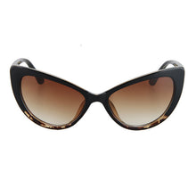 TSHING Retro Hand Polish Cat Eye Sunglasses Women Tom Brand Designer Cateye Sun Glasses For Ladies Fashion Gradient Clear